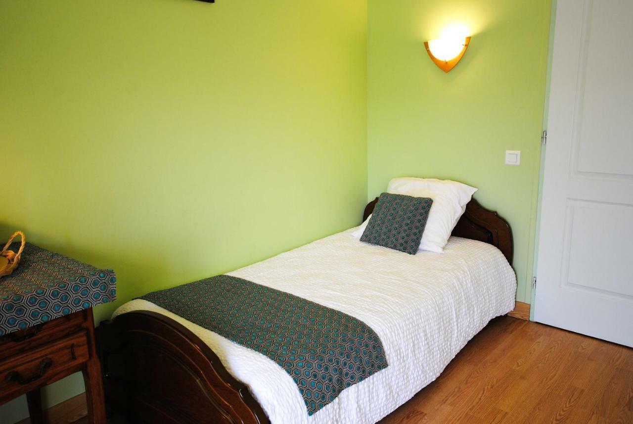 Bed and Breakfast La Janenquelle Sarry  Zewnętrze zdjęcie