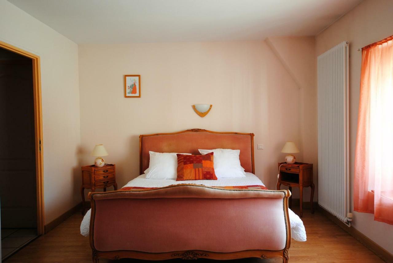 Bed and Breakfast La Janenquelle Sarry  Zewnętrze zdjęcie